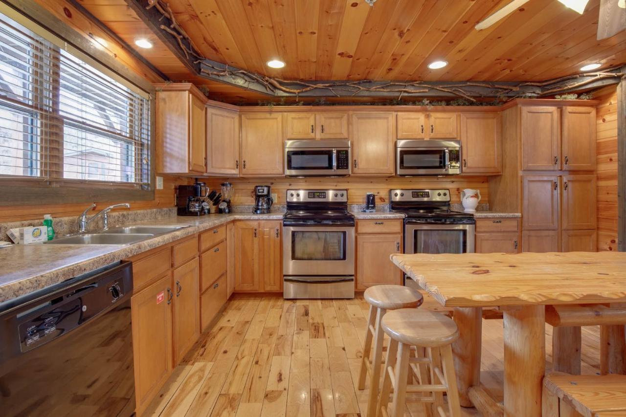 Pine Tree Lodge Гатлинбург Экстерьер фото
