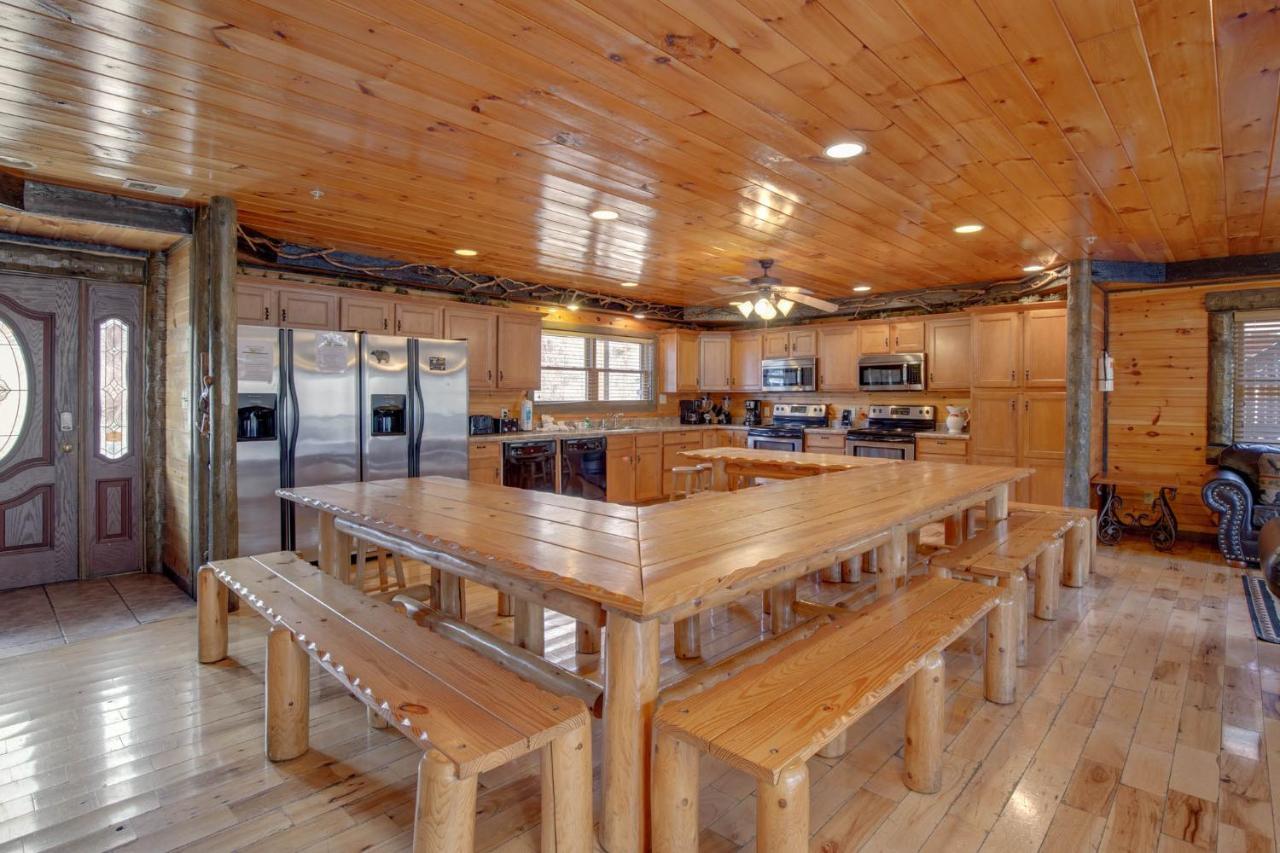 Pine Tree Lodge Гатлинбург Экстерьер фото