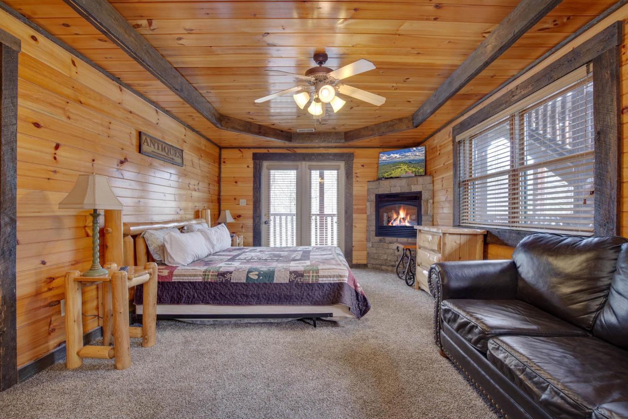 Pine Tree Lodge Гатлинбург Экстерьер фото
