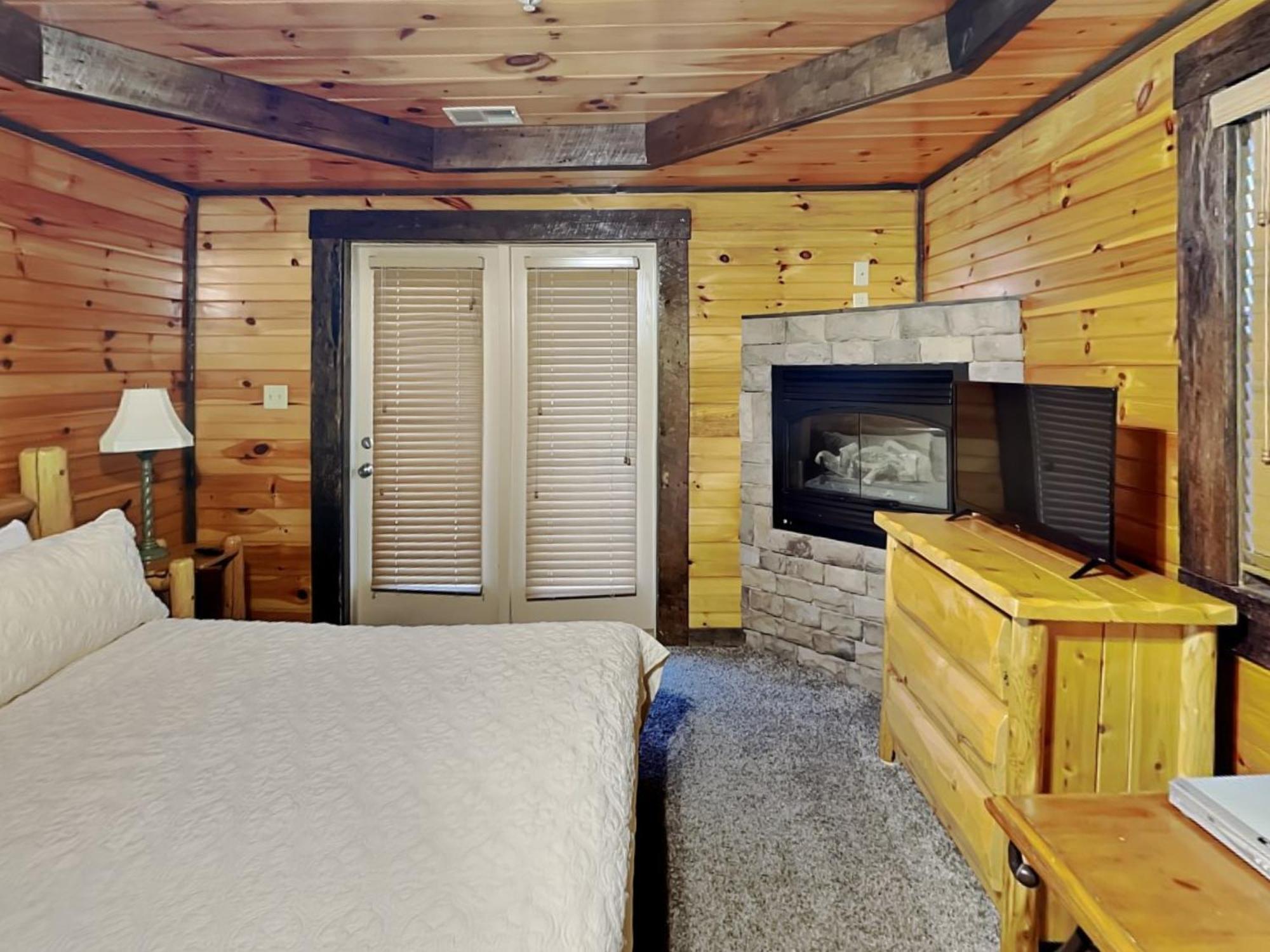 Pine Tree Lodge Гатлинбург Экстерьер фото