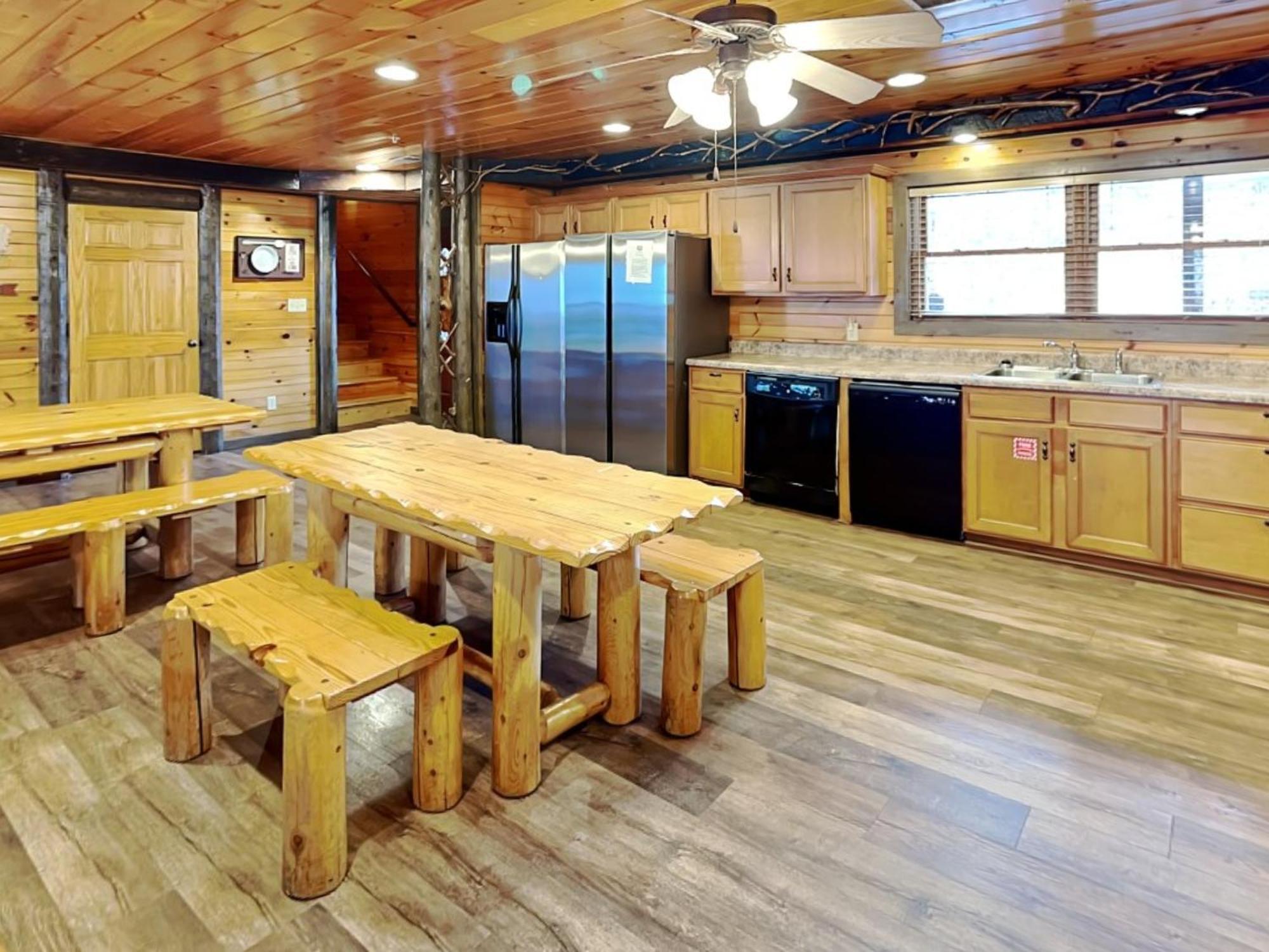 Pine Tree Lodge Гатлинбург Экстерьер фото